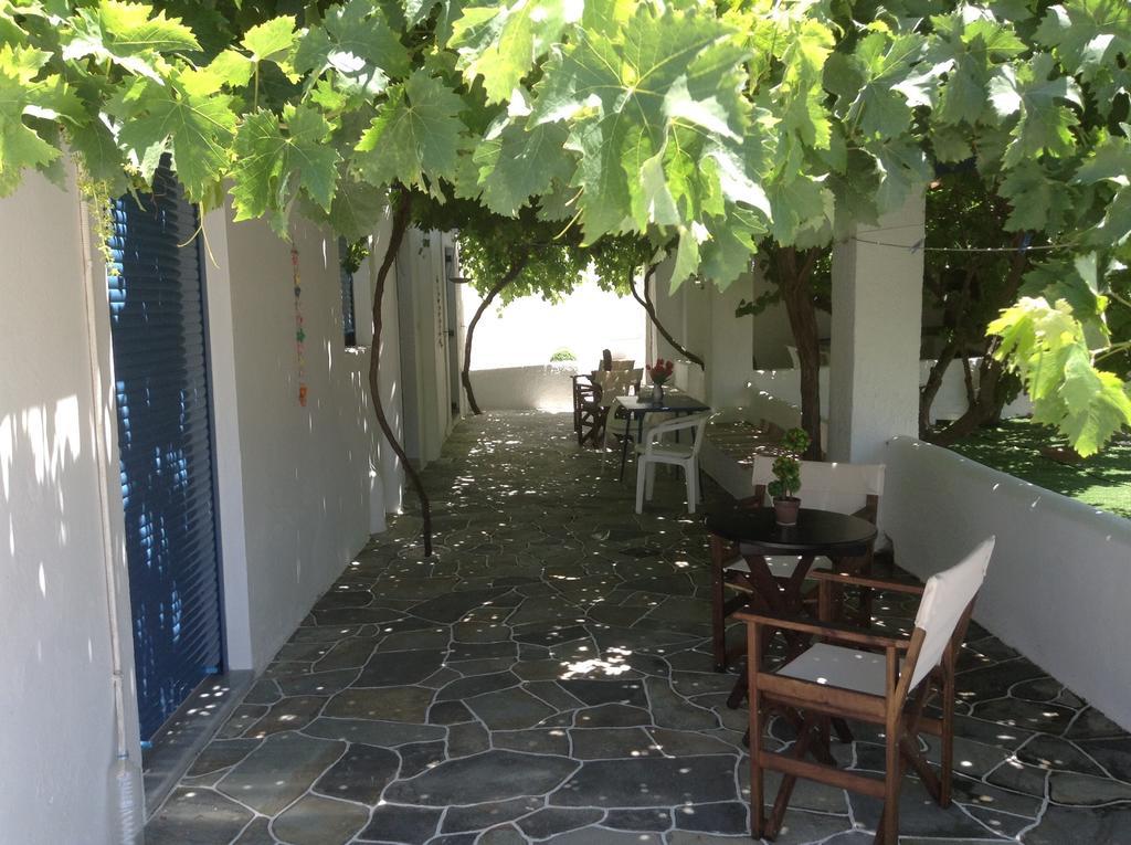 Nikoletta Rooms Parikia  Exterior photo