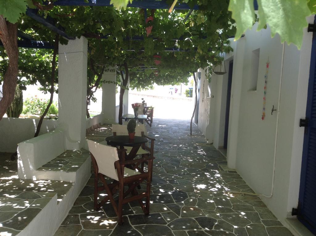 Nikoletta Rooms Parikia  Exterior photo