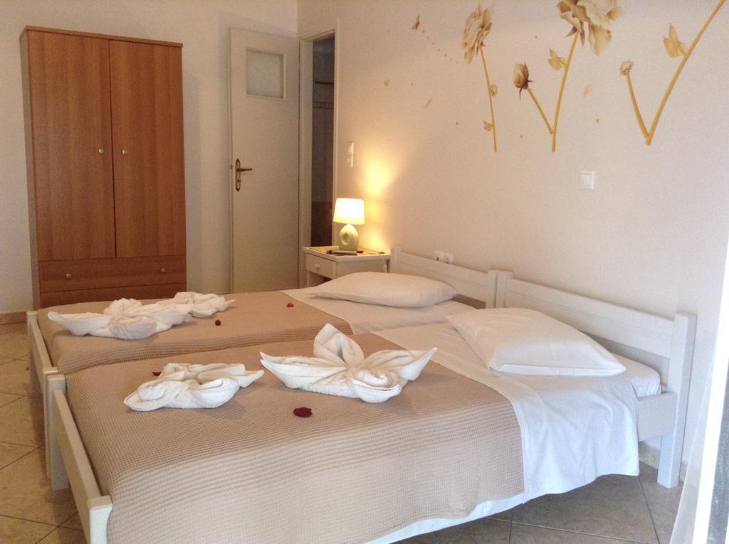 Nikoletta Rooms Parikia  Exterior photo