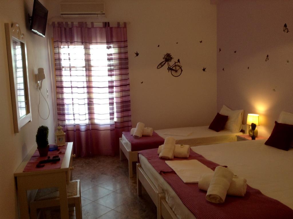 Nikoletta Rooms Parikia  Exterior photo