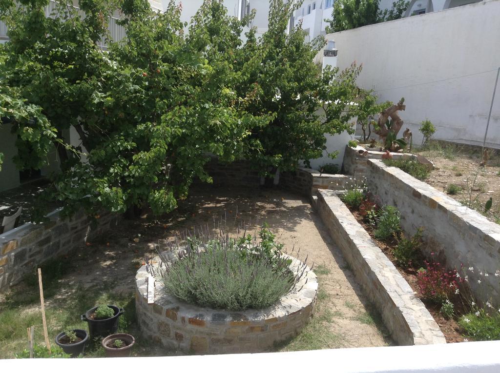 Nikoletta Rooms Parikia  Exterior photo
