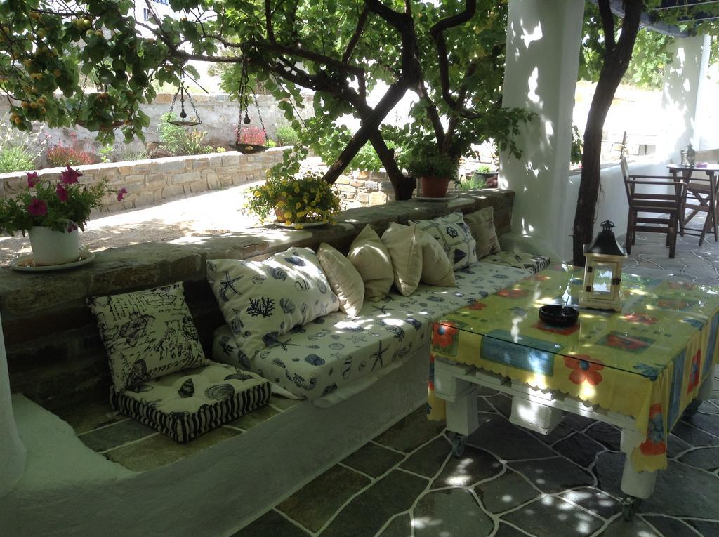 Nikoletta Rooms Parikia  Exterior photo