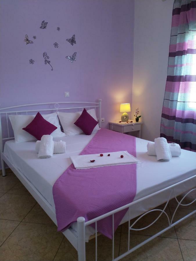 Nikoletta Rooms Parikia  Exterior photo